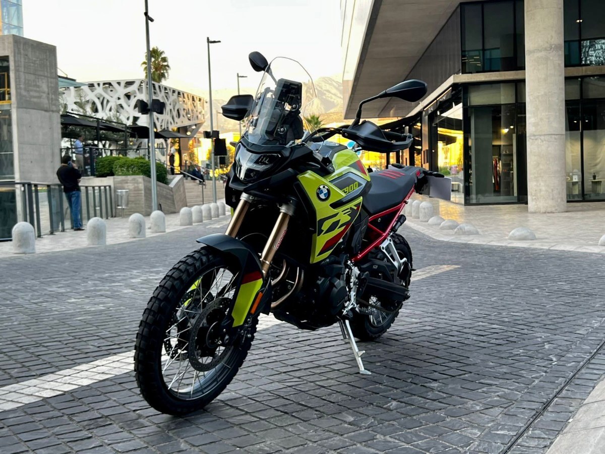 BMW F900 GS II 2024 MANTENIMIENTO EN LA MARCA UN DUEÑO - FULL MOTOR