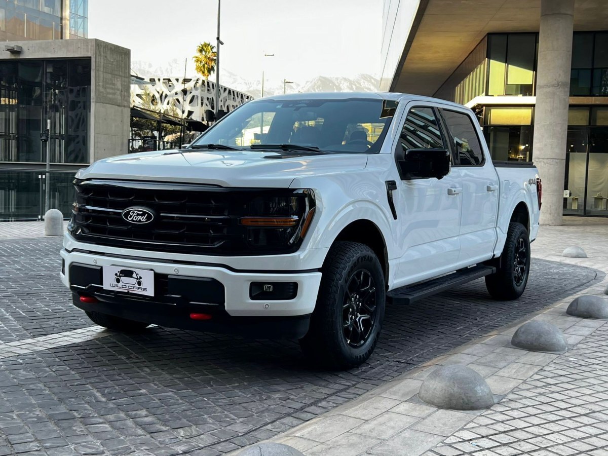 FORD F-150 XLT 4x4 5.0  2025 FACTURABLE ÚNICO DUEÑO  - Wild Cars