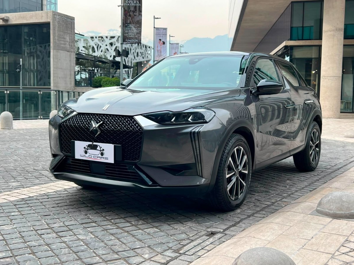 DS AUTOMOBILES DS 3 BASTILLE 1.2 AT 2024 MANTENIMIENTO EN LA MARCA UN DUEÑO - FULL MOTOR